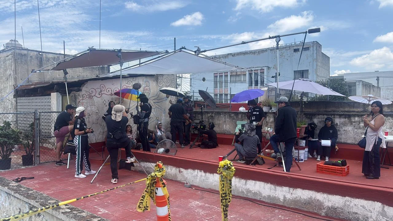 Fotografía de Enrique Cruz y su trabajo en rodaje